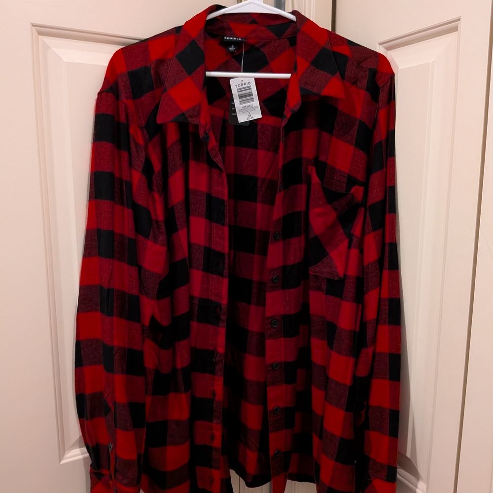 Torrid NWT Red and Black Flannel Shirt